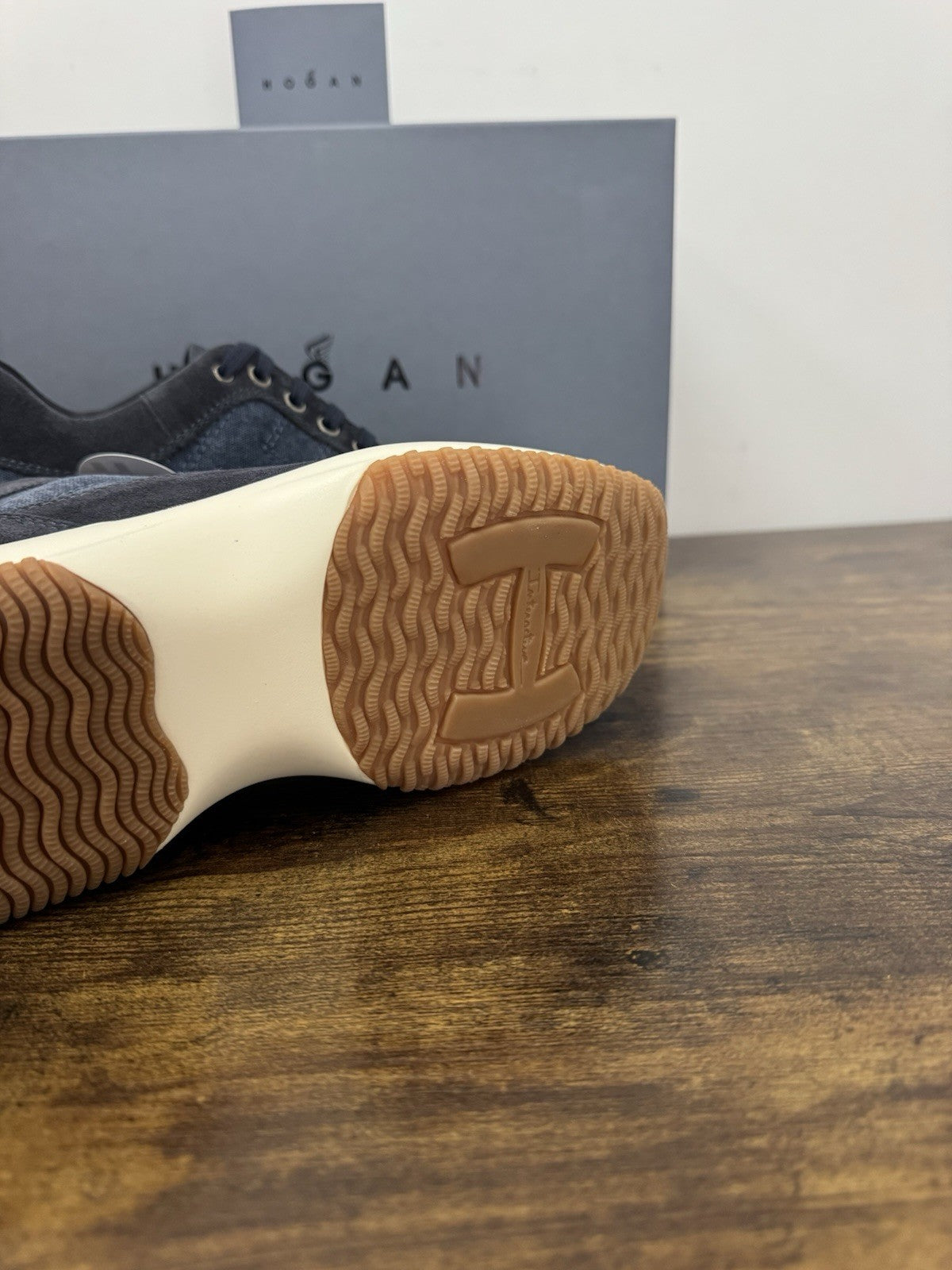 Hogan Interactive   sneaker Suede Denim  Blu   Luxury Hogan  Uomo 42.5