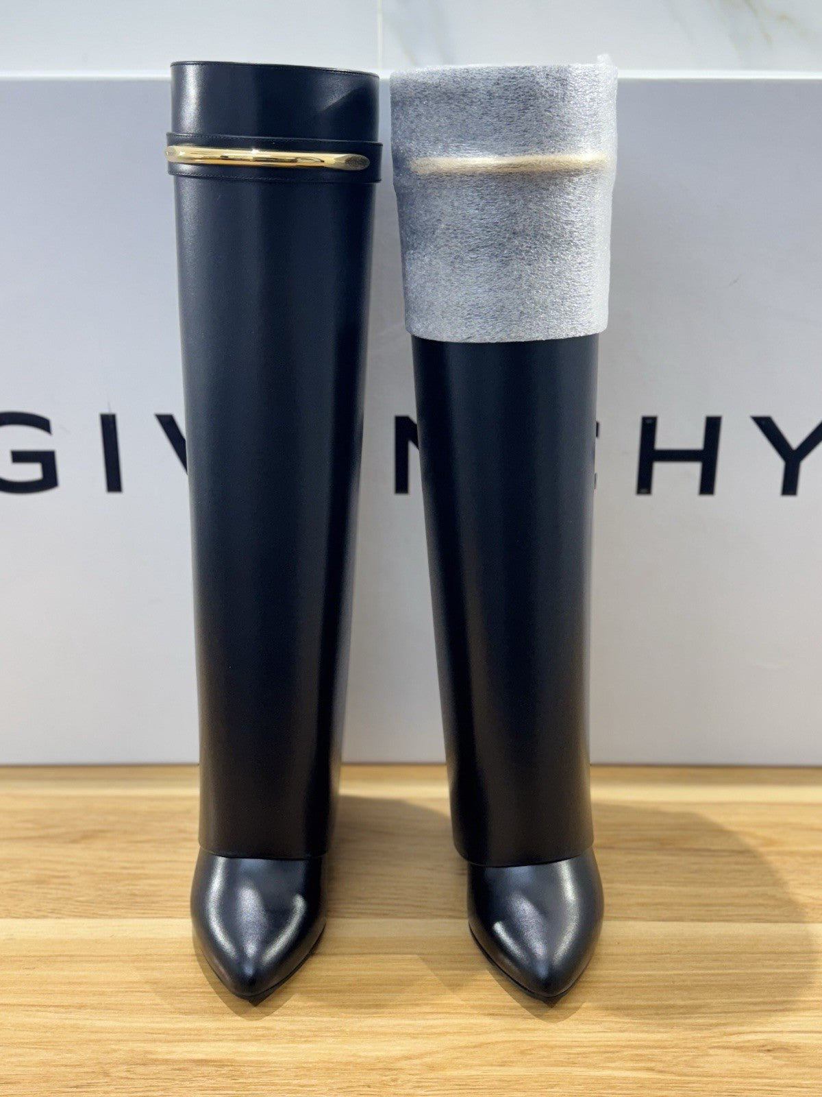 Givenchy Stivali Shark Pinch In Pelle Nero Luxury Donna 36
