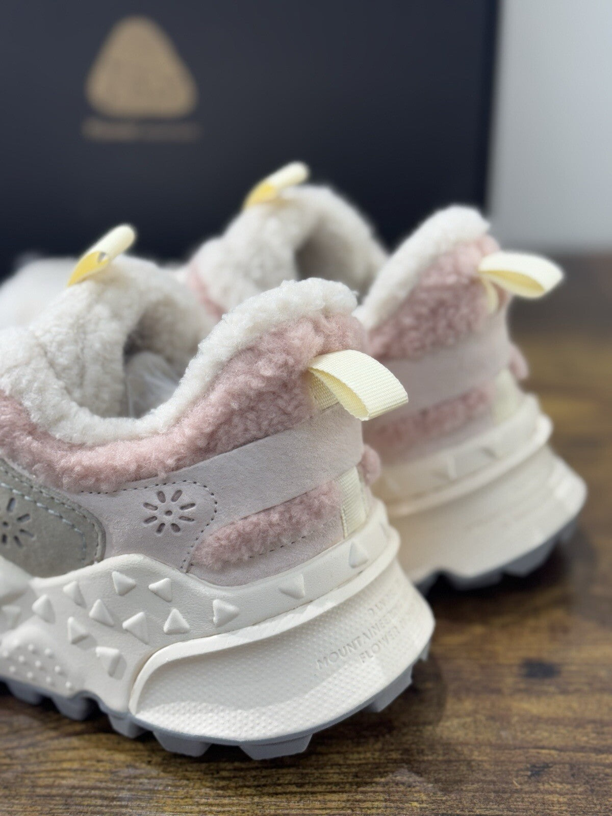 Flower Mountain Kotetsu Suede Sneaker Donna  Teddy   Casual Woman Sneaker 37