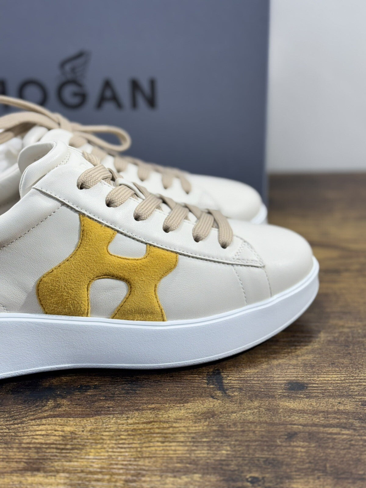 Hogan H564 Donna Sneaker Memory Foam Pelle Yougurt Luxury Hogan Woman 39.5