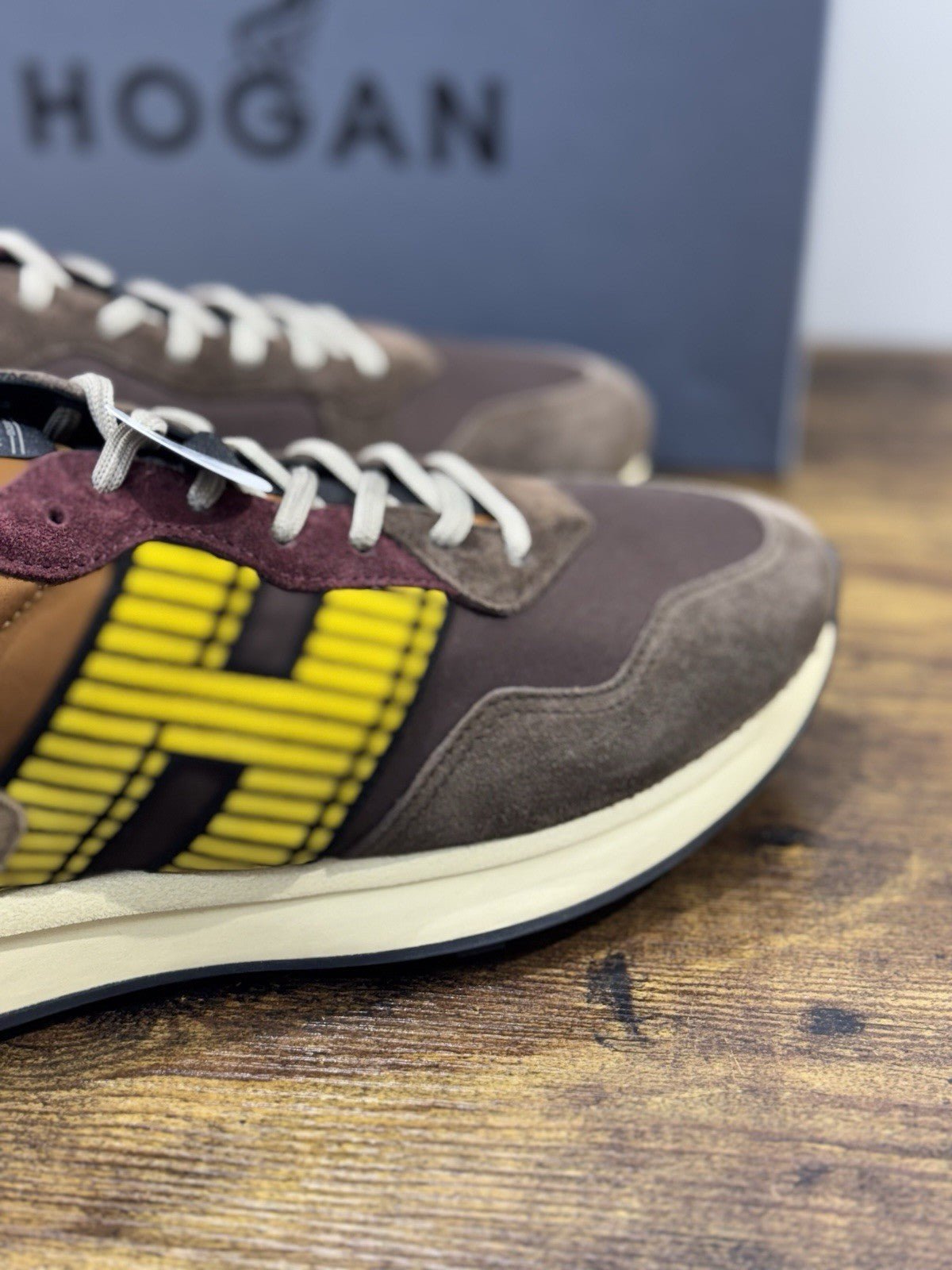 Hogan H601  Sneaker  Suede Marrone Memory Foam Casual Hogan   Uomo 42.5