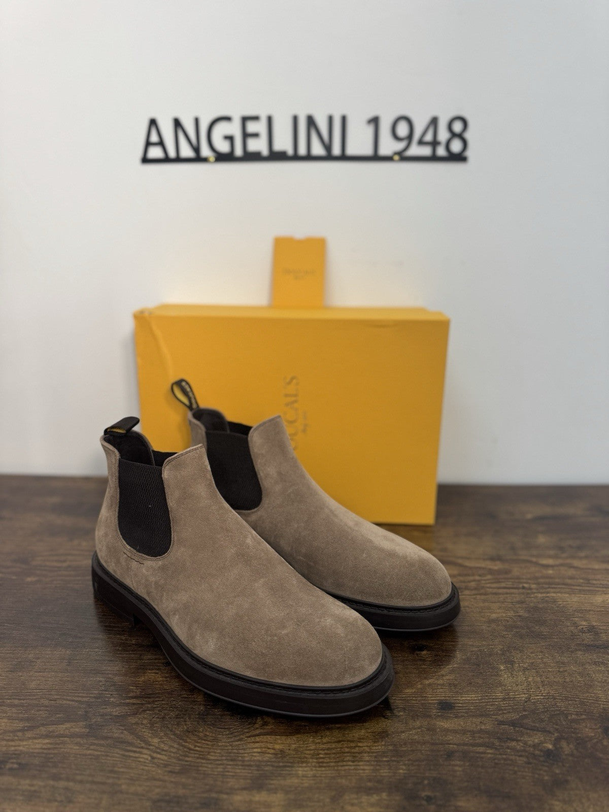 Doucal’s Chelsea Boot Suede Visone Casual Scarpa Doucal’s Uomo 43