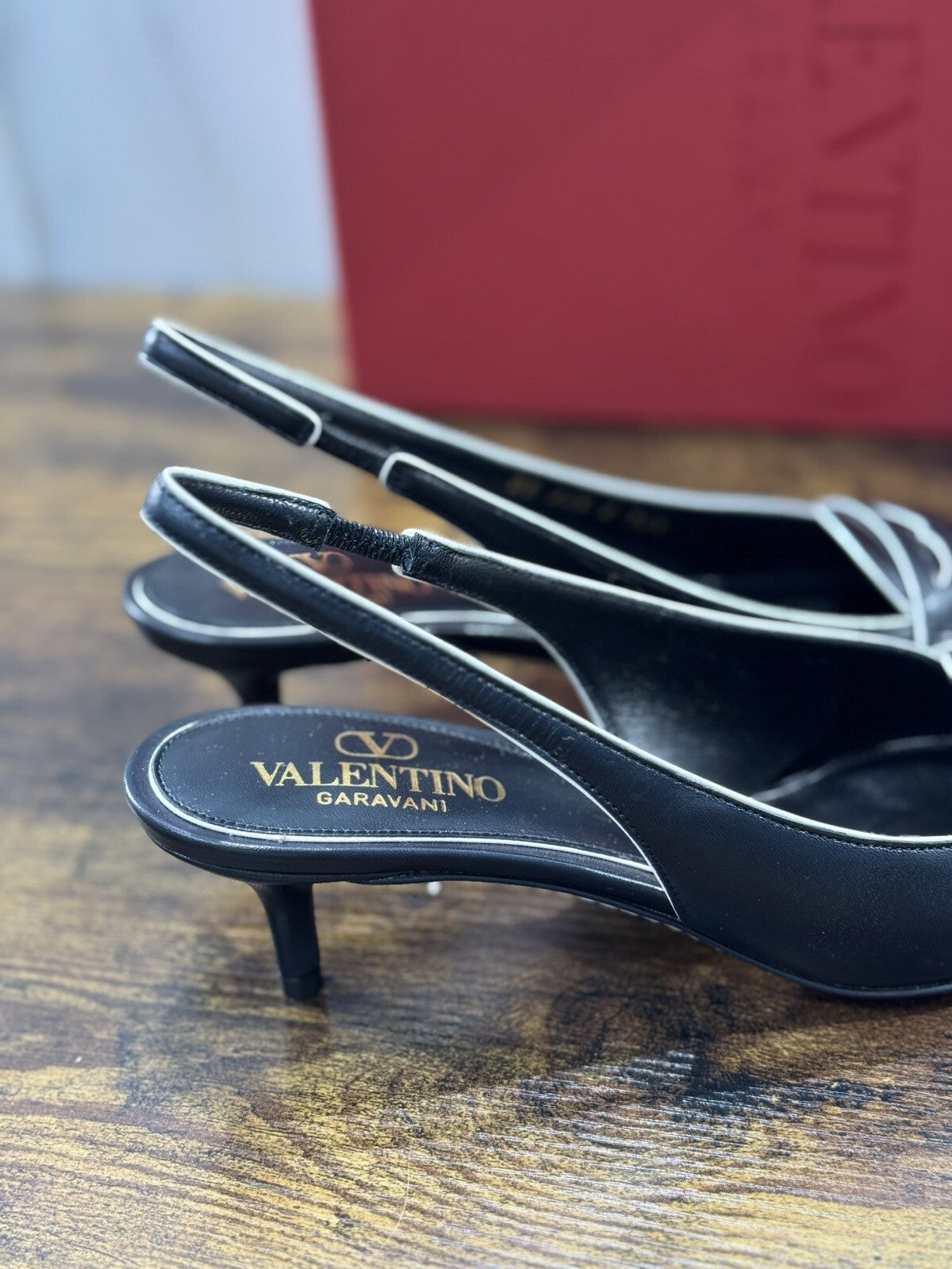 VALENTINO  GARAVANI SLING BACK DONNA PELLE NERA LUXURY Décolleté 38.5