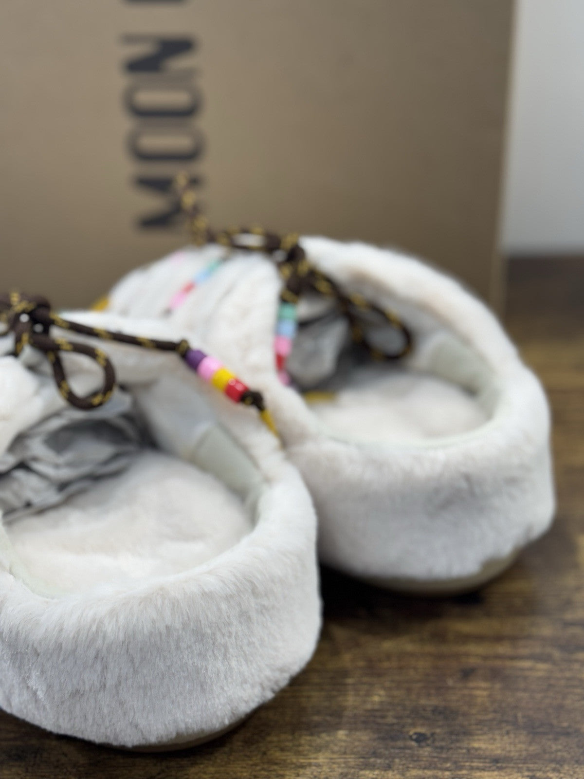 Moon Boot Mule Faux Fur Beads   Casual Icon Mountain Mule Crema  41/42
