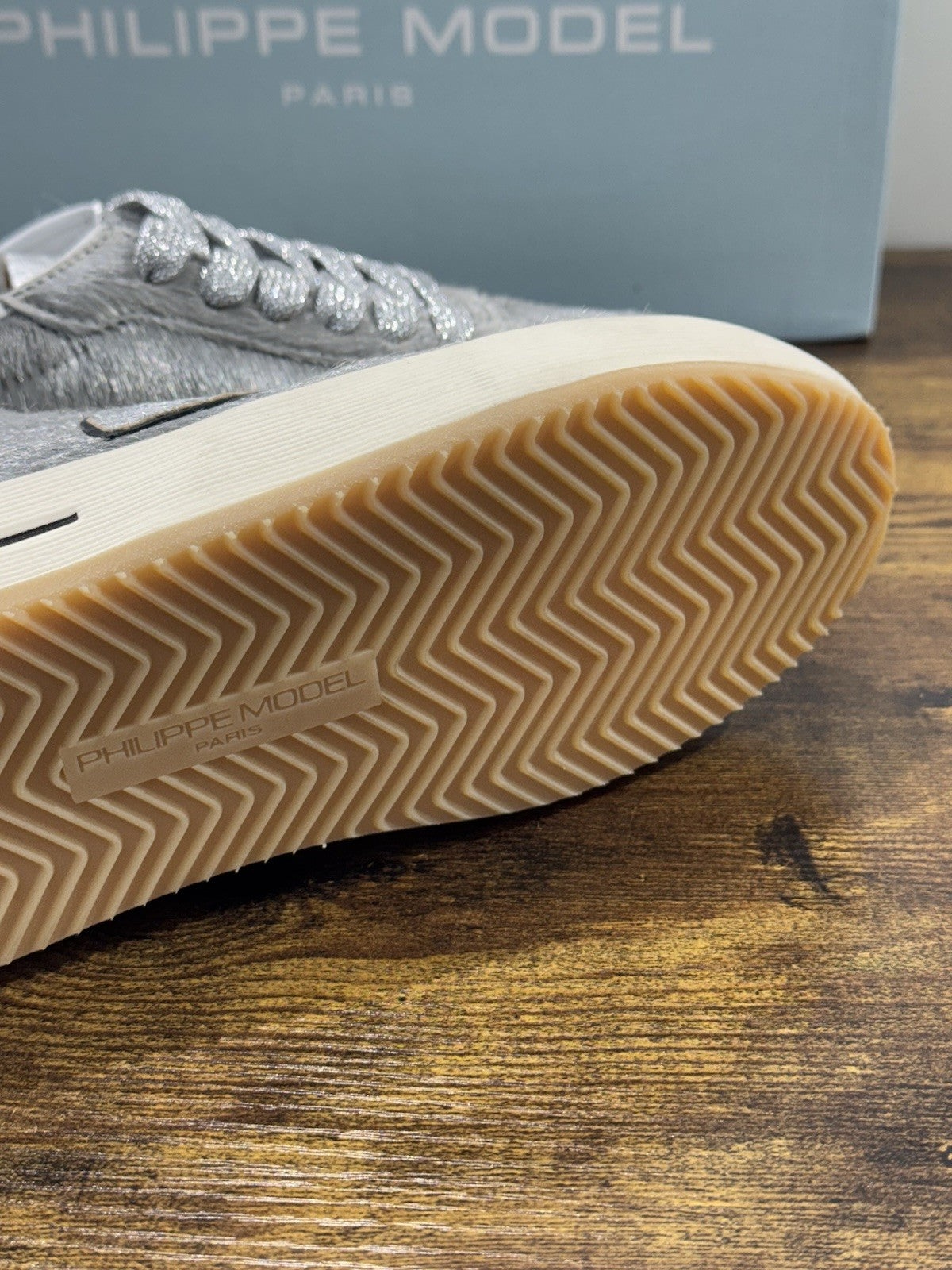 Philippe Model Sneakers Nice Low Pony Metal argentata  36