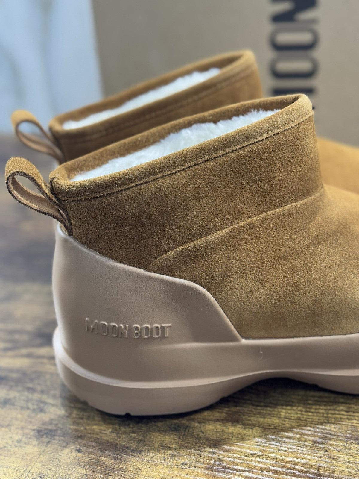 Moon Boot Luna Low Boot Suede Cognac  Casual Icon Mountain Boot 41