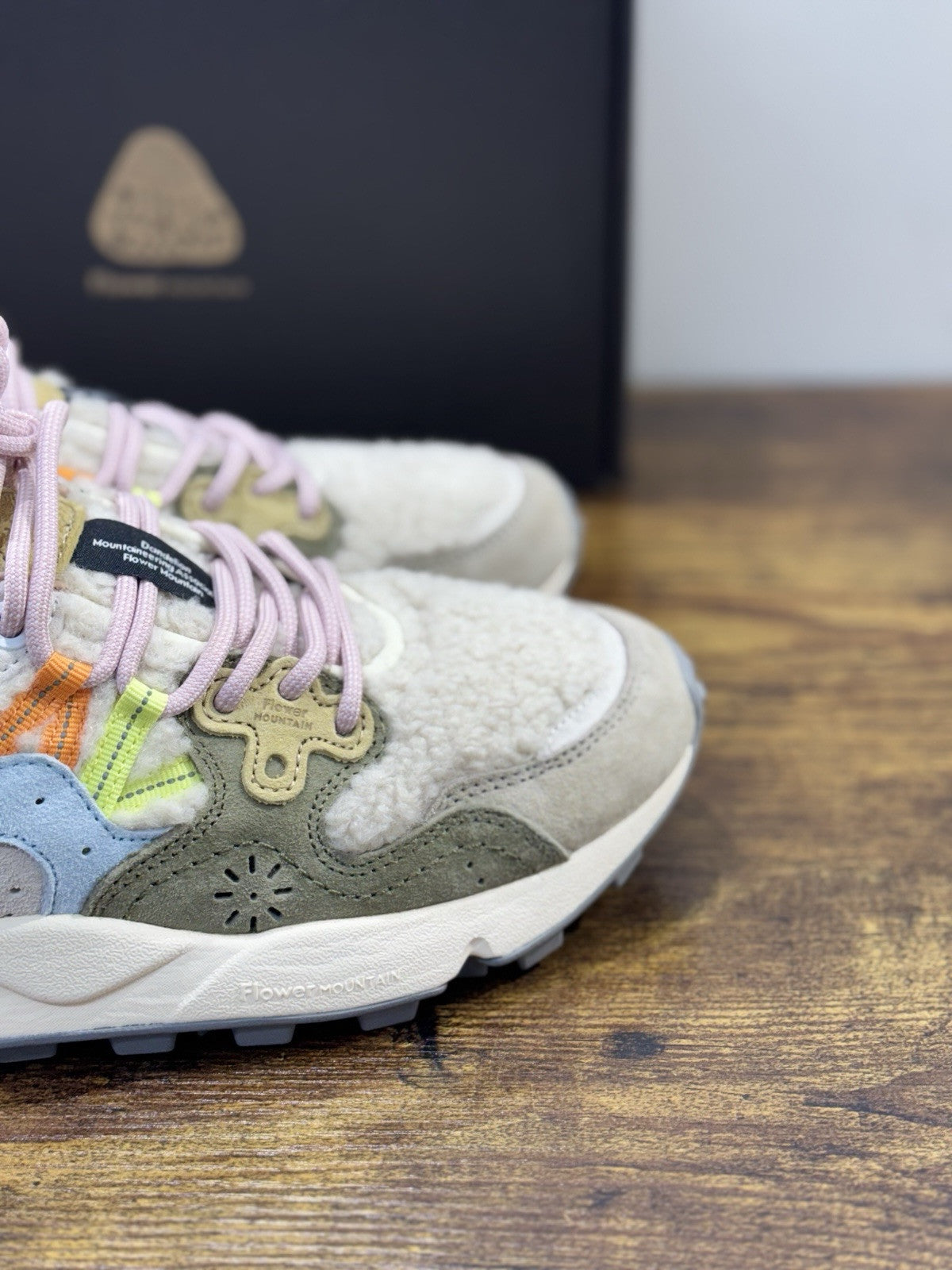 Flower Mountain Yamano 3 Beige    Light Suede Pony  Causal Snekaer Donna 37
