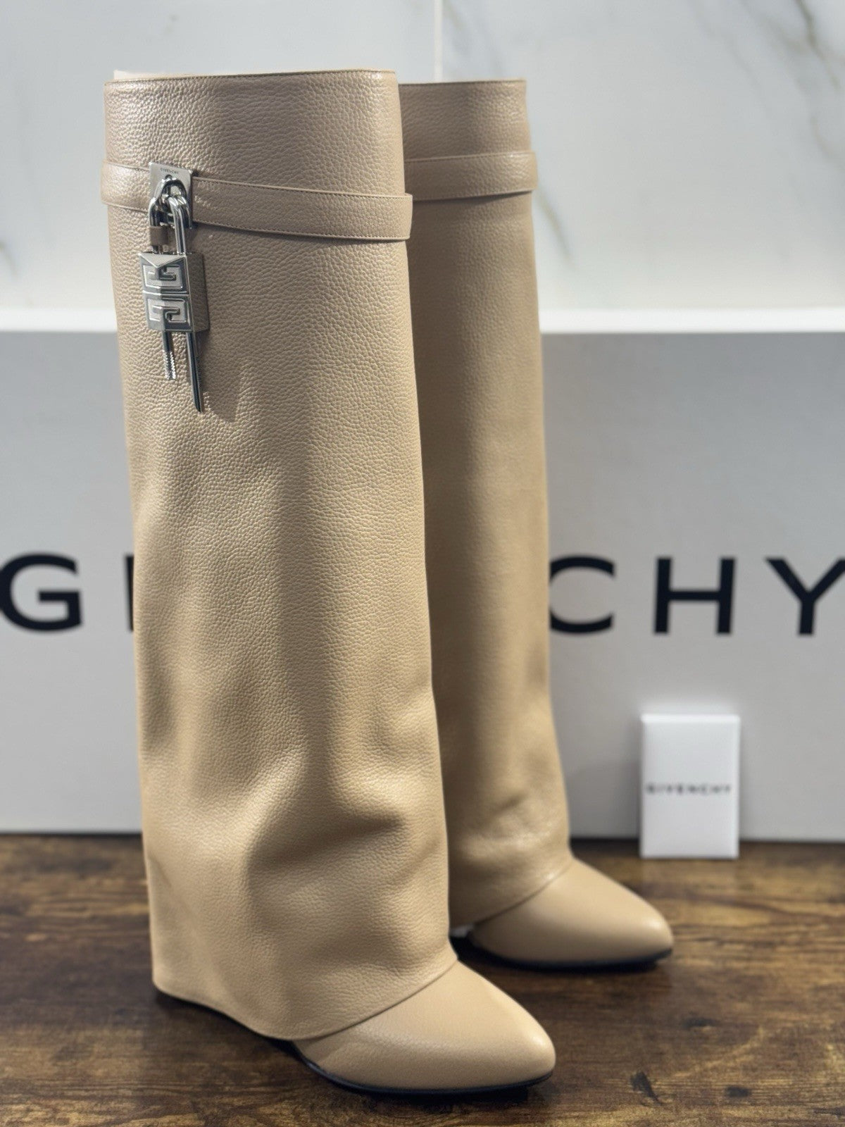 Givenchy Paris Shark Lock Pant Boots Beige Pelle Luxury Woman Boot 40