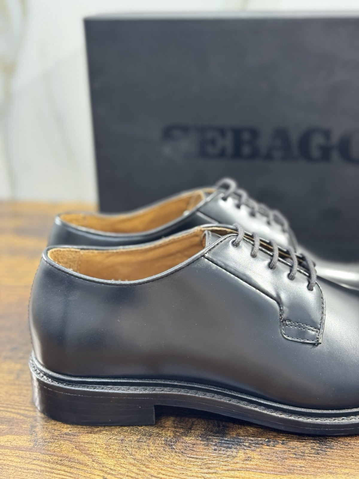 Sebago Derby Uomo Milton GYW Icon Pelle Nero Fondo Cuoio 44