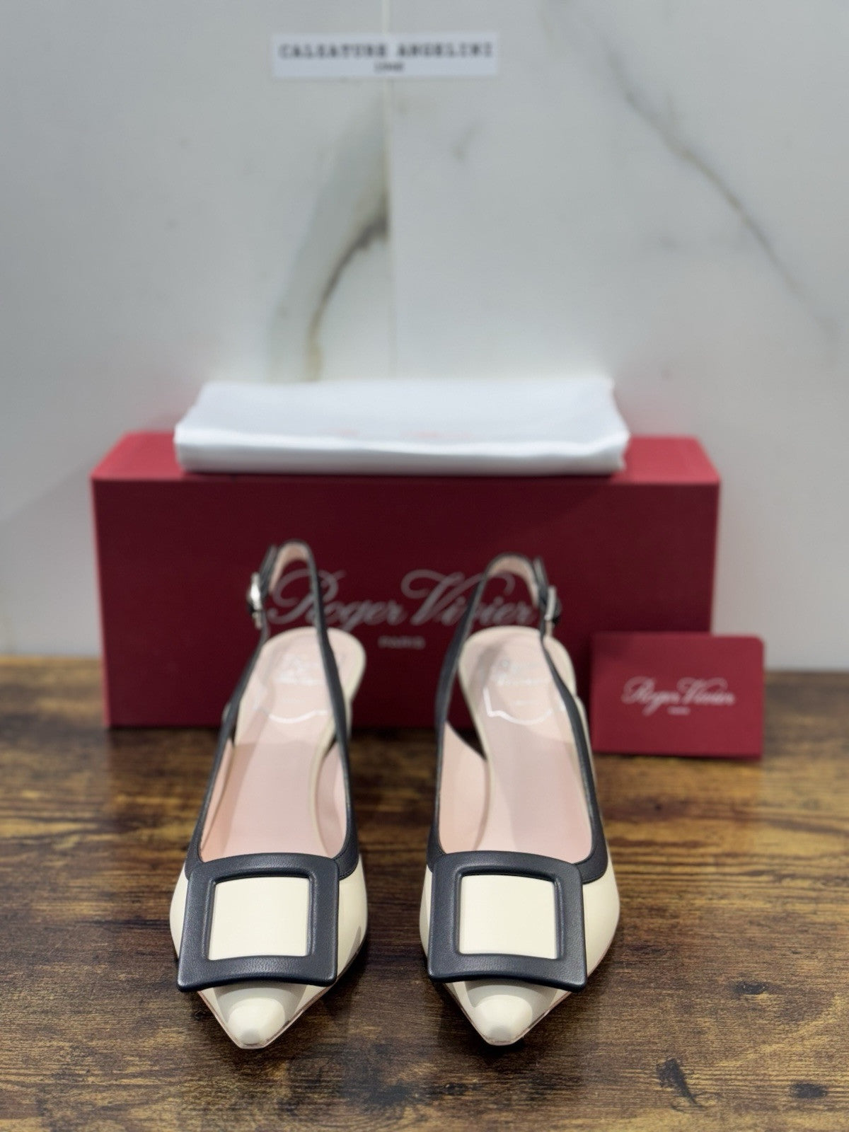 Roger Vivier Décolletés Slingback Viv' In The City in pelle Nero Luxury 36.5