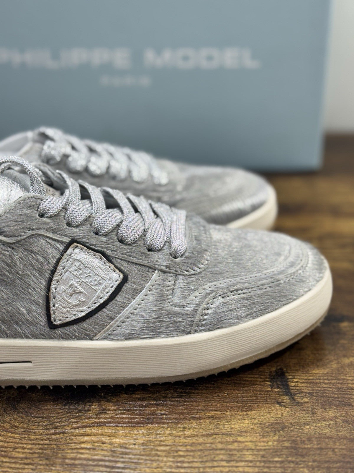 Philippe Model Sneakers Nice Low Pony Metal argentata  36