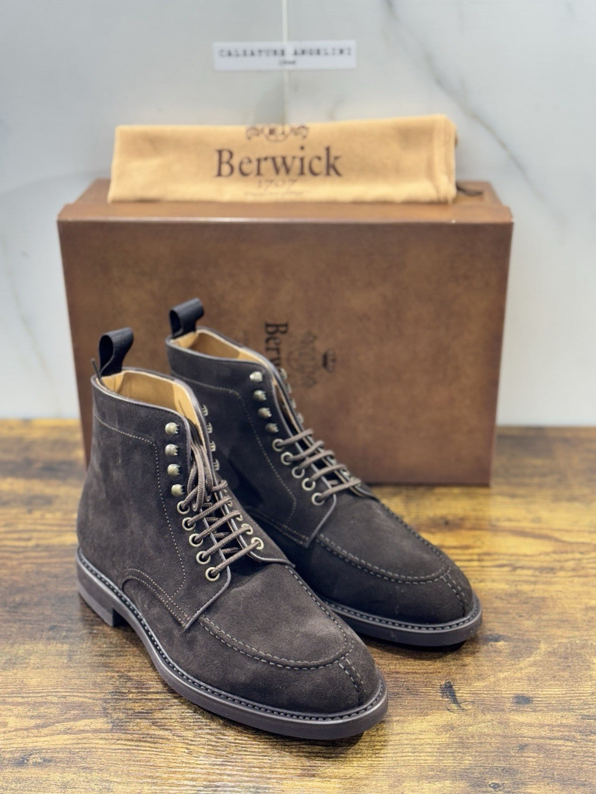Berwick 1707 Stivaletto Uomo Suede Marrone Fondo Vibram Casual Boot 40.5