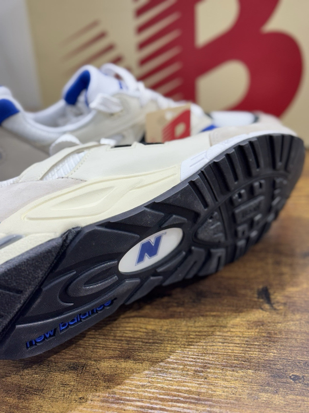 New Balance 990 Made In USA  Icon Sneaker White  Blu Suede  44.5