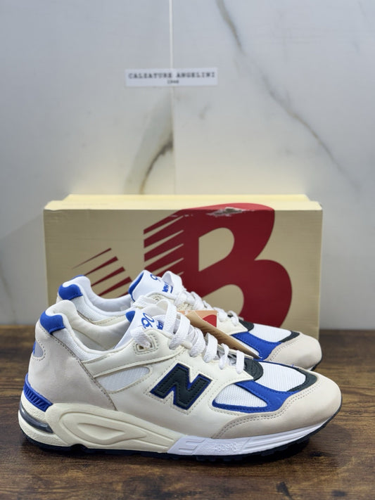 New Balance 990 Made In USA  Icon Sneaker White  Blu Suede  44.5