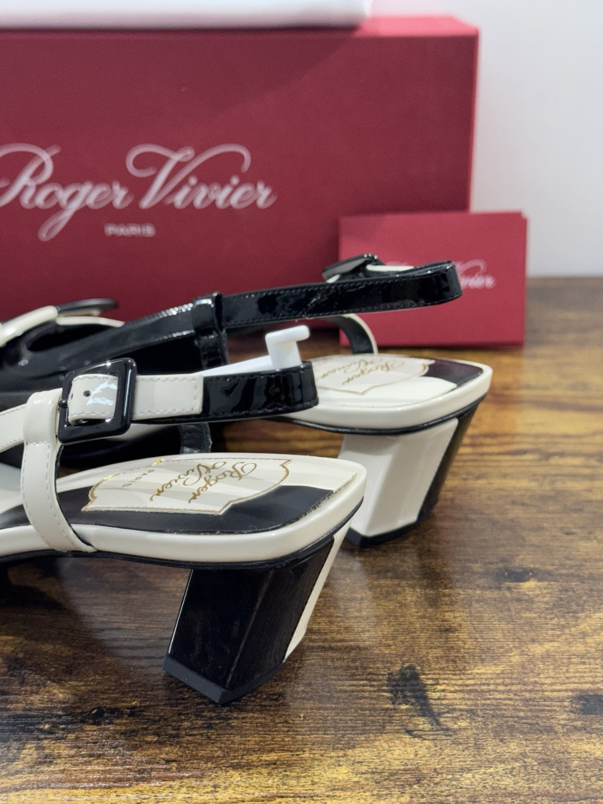 Roger Vivier Décolletés Slingback Belle Vivier 45 Mm  in pelle Nero  Luxury 39