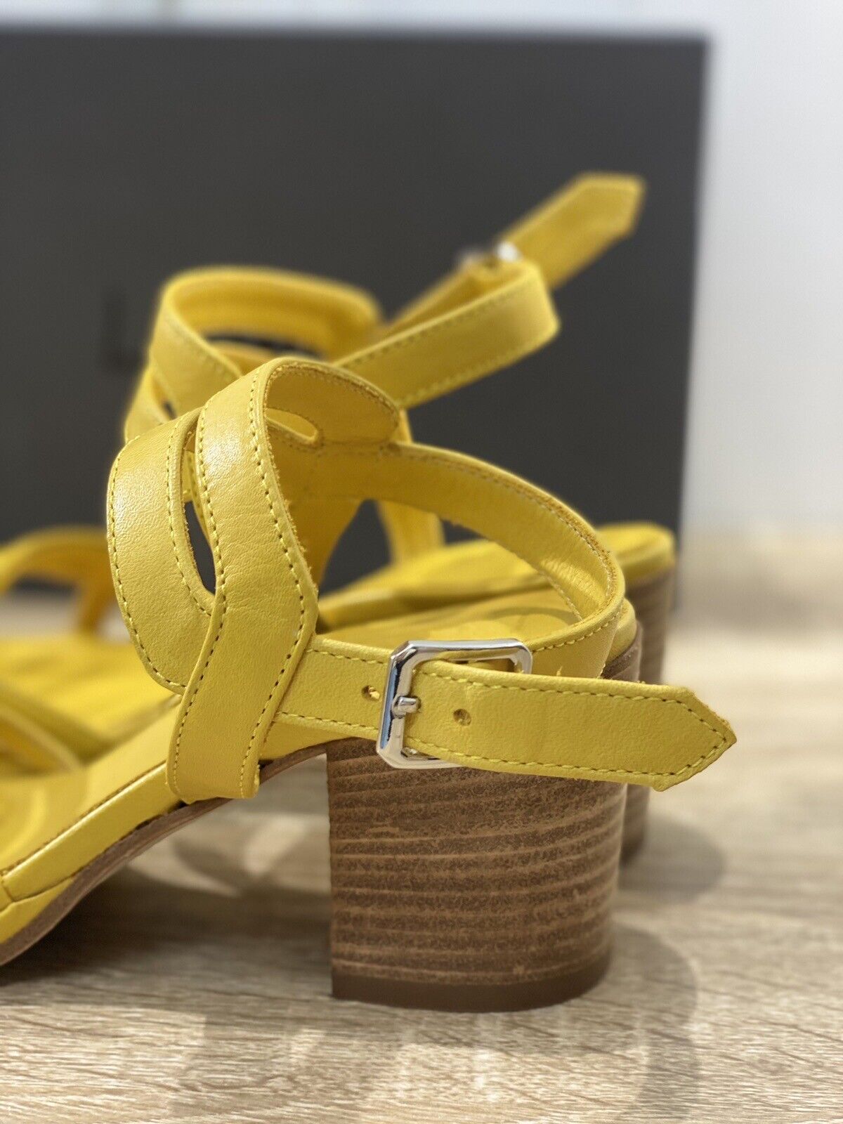 Lemare’ Sandalo Donna Pelle Tuorlo Con Tacco Casual Sandal Lemare’ 37