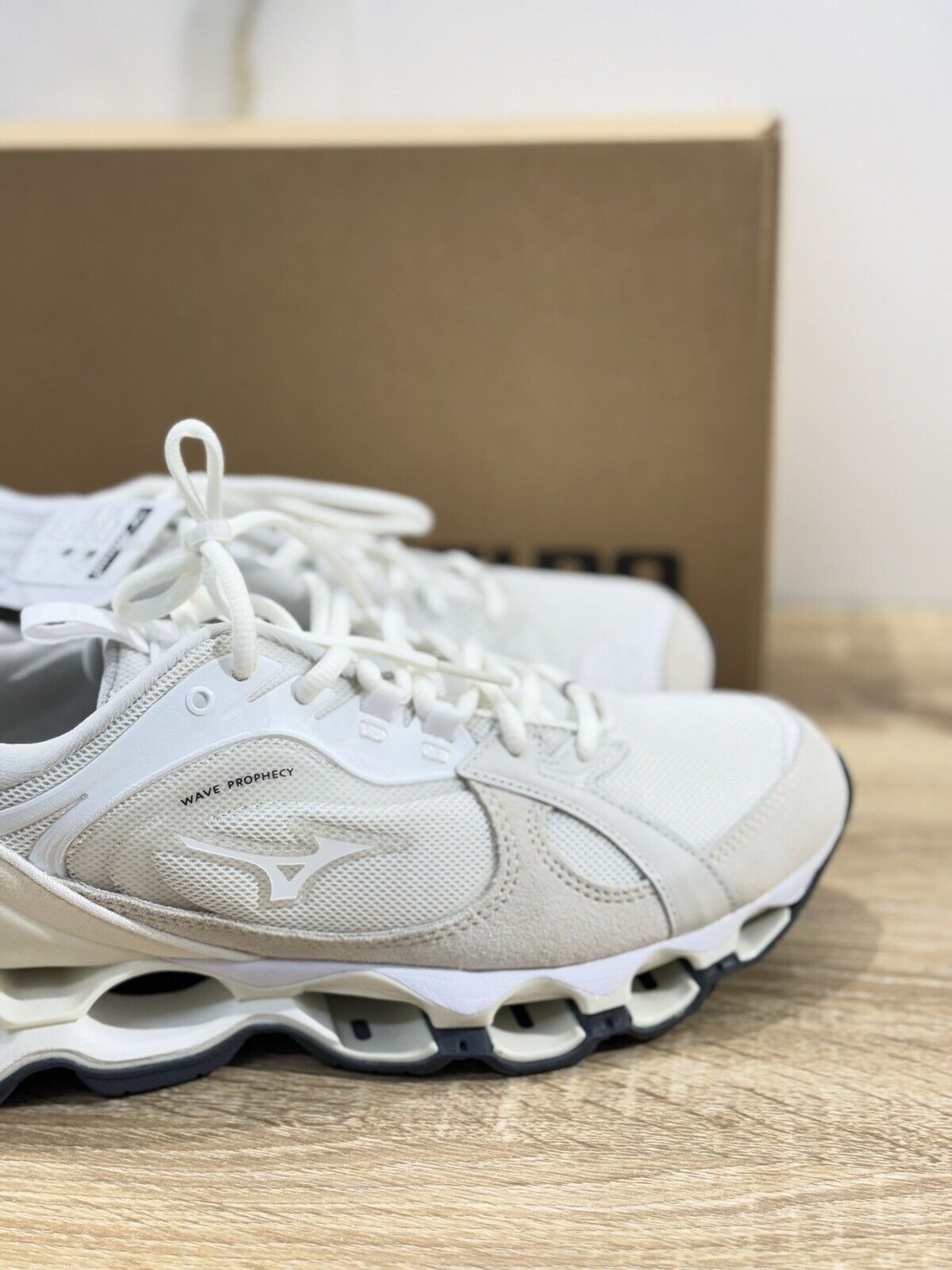 Mizuno Sneaker Uomo Wave Propecy B 2 Bianca  Heritage Casual 46